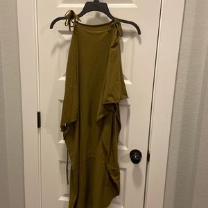 Green birthing dress